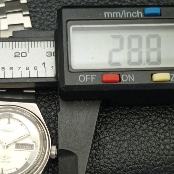 Vintage 1989 Citizen Automatic Womans Silver Watch W/daydate & Silver accents main image 4
